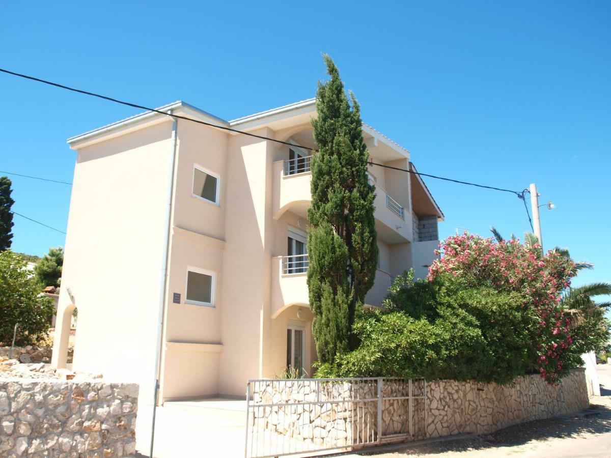 Apartments Toni Trogir Exterior photo