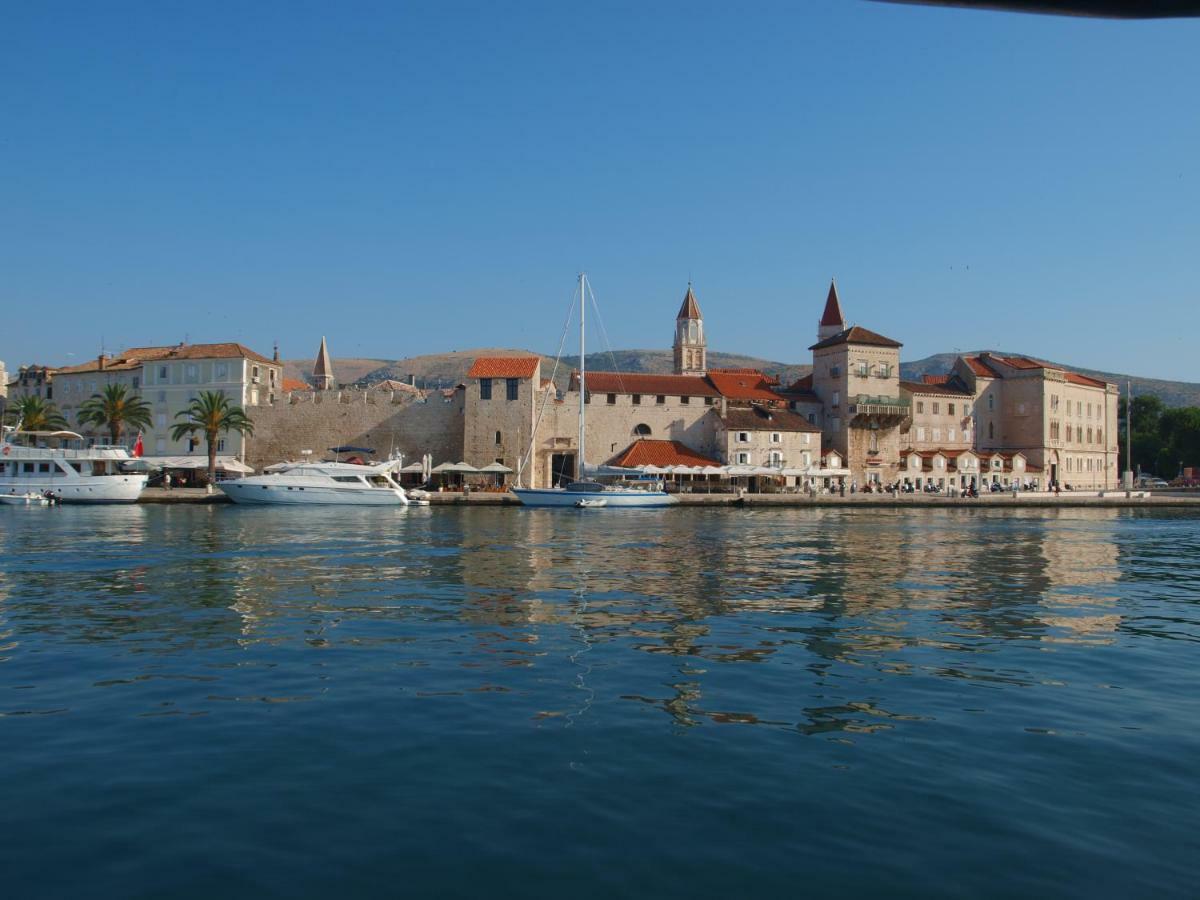 Apartments Toni Trogir Exterior photo