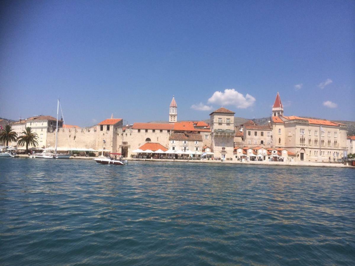 Apartments Toni Trogir Exterior photo